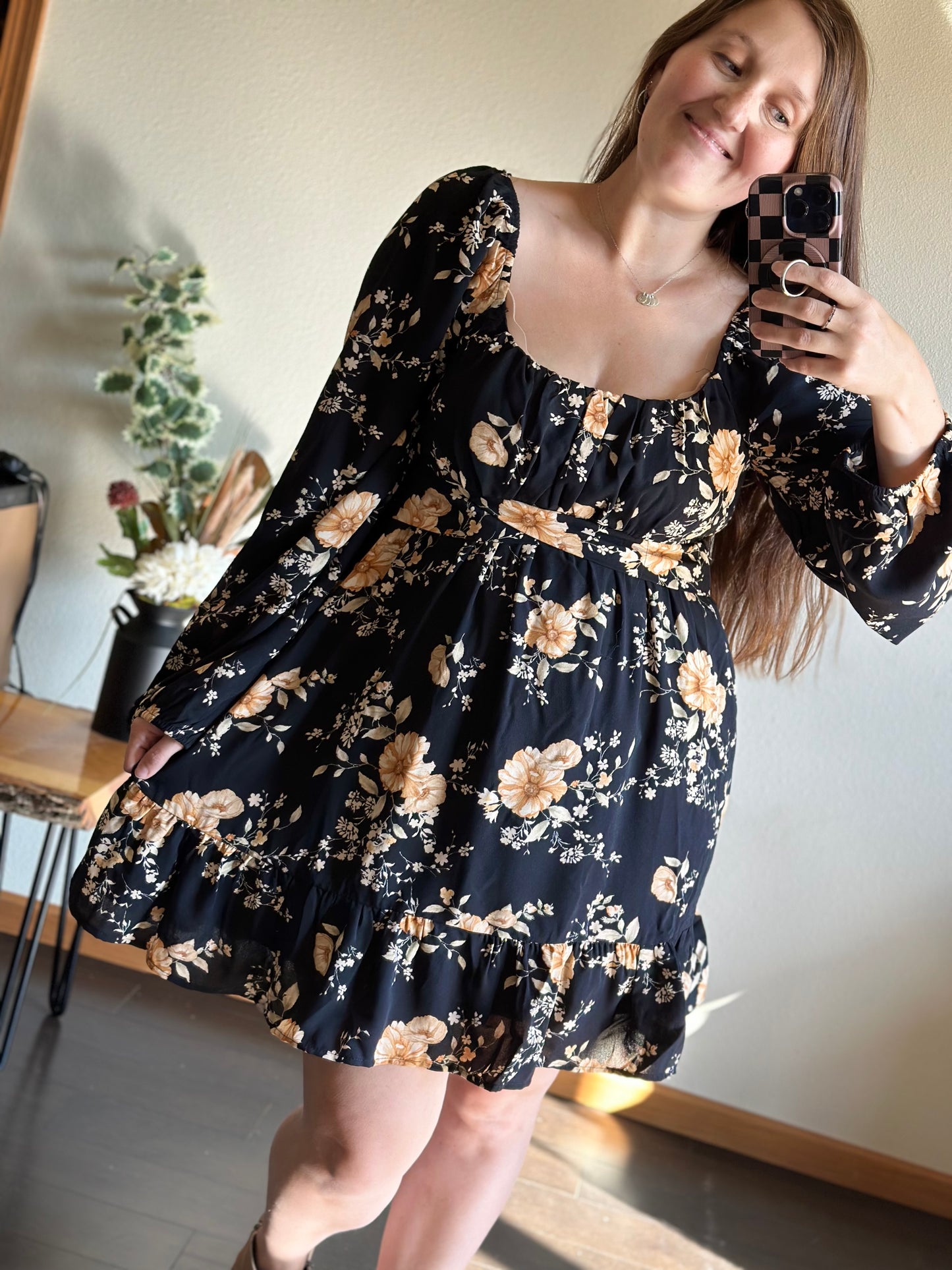 Faith Floral Long Sleeve Tie Back Mini Dress (Black)